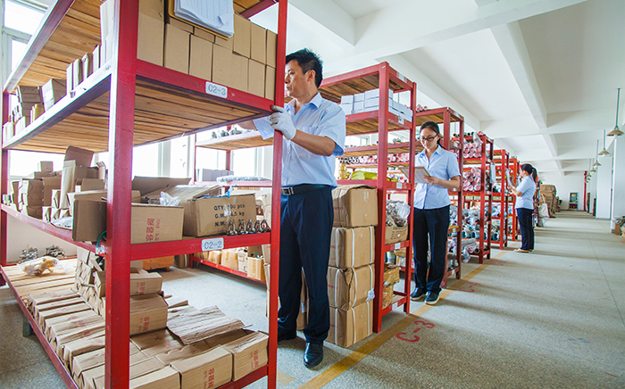 定期核查倉庫物料，確保產(chǎn)品物料標(biāo)識、數(shù)量、型號規(guī)格的一致性與可追溯性